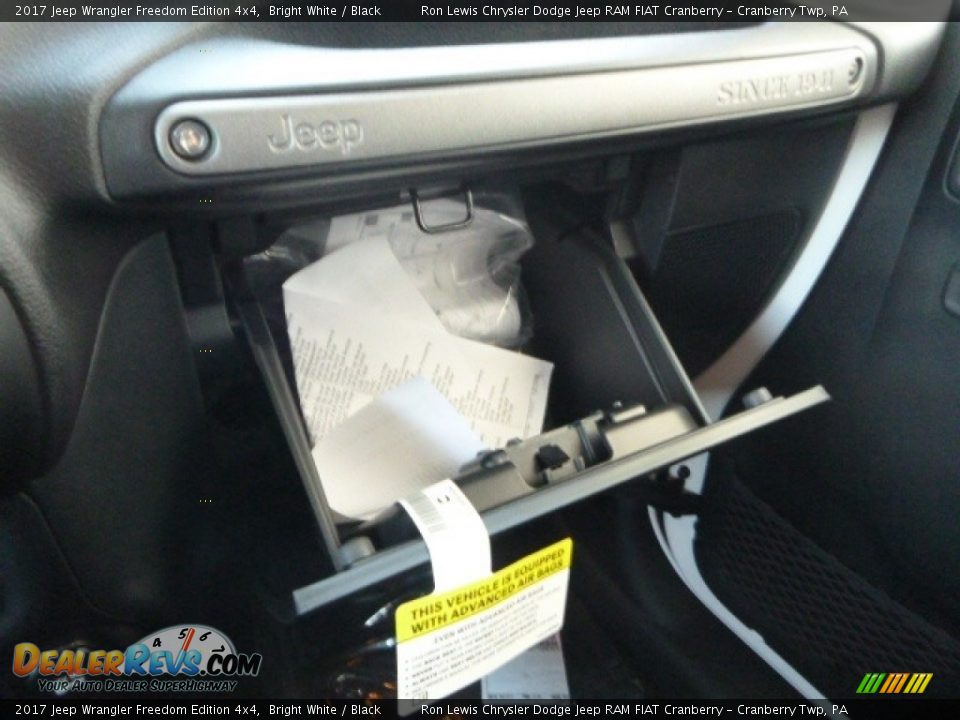 2017 Jeep Wrangler Freedom Edition 4x4 Bright White / Black Photo #20