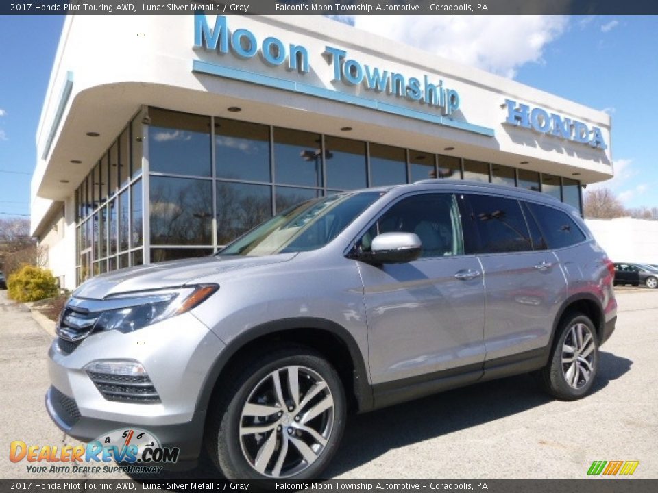 2017 Honda Pilot Touring AWD Lunar Silver Metallic / Gray Photo #1