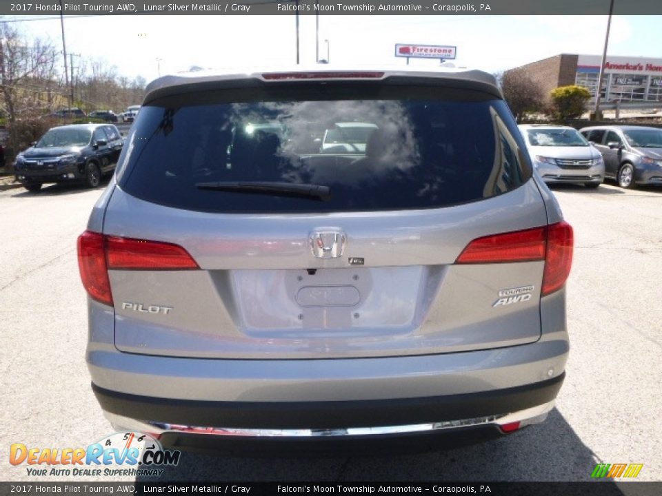 2017 Honda Pilot Touring AWD Lunar Silver Metallic / Gray Photo #3