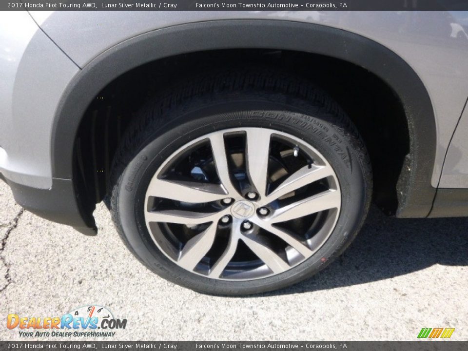 2017 Honda Pilot Touring AWD Lunar Silver Metallic / Gray Photo #7