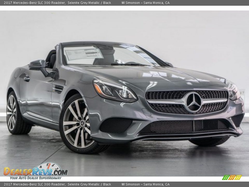 Front 3/4 View of 2017 Mercedes-Benz SLC 300 Roadster Photo #12