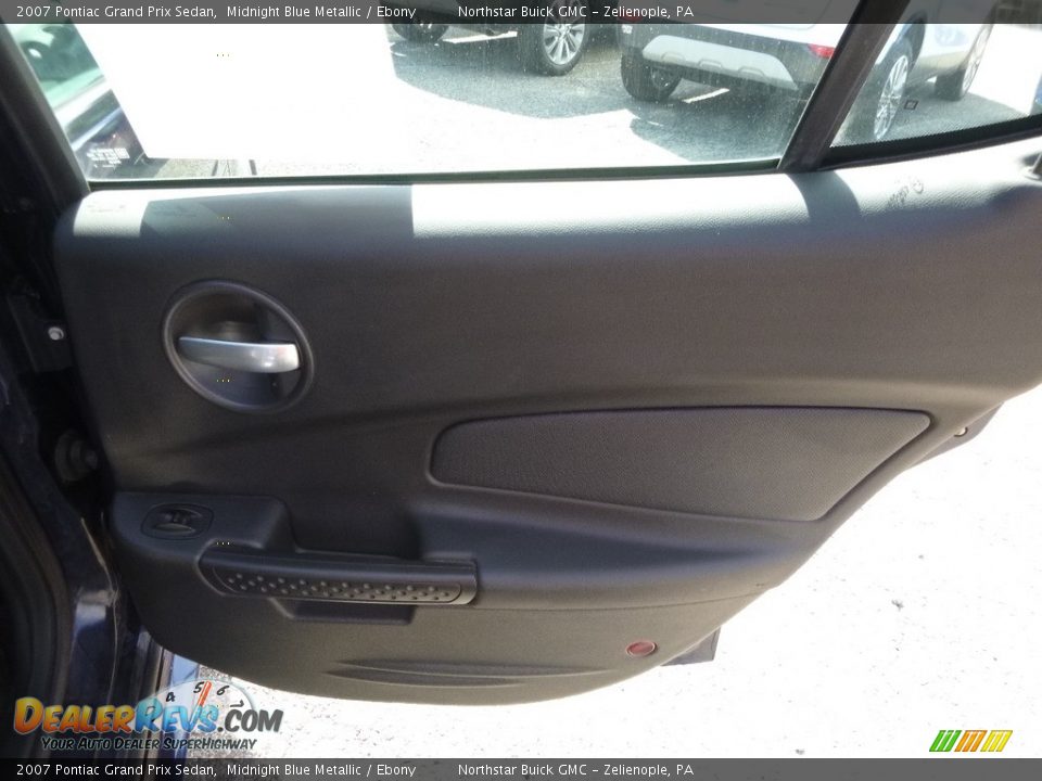 2007 Pontiac Grand Prix Sedan Midnight Blue Metallic / Ebony Photo #8