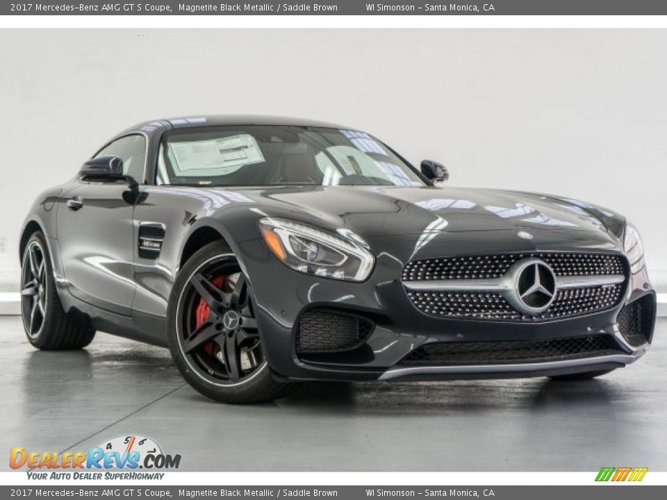 Front 3/4 View of 2017 Mercedes-Benz AMG GT S Coupe Photo #12