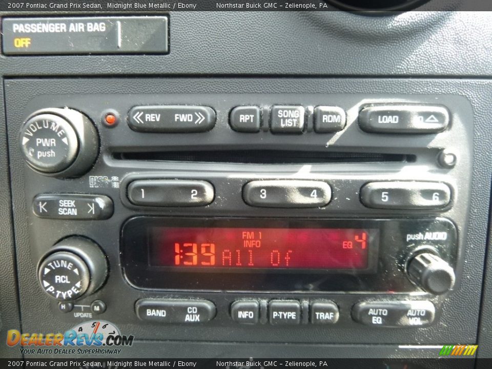 2007 Pontiac Grand Prix Sedan Midnight Blue Metallic / Ebony Photo #27