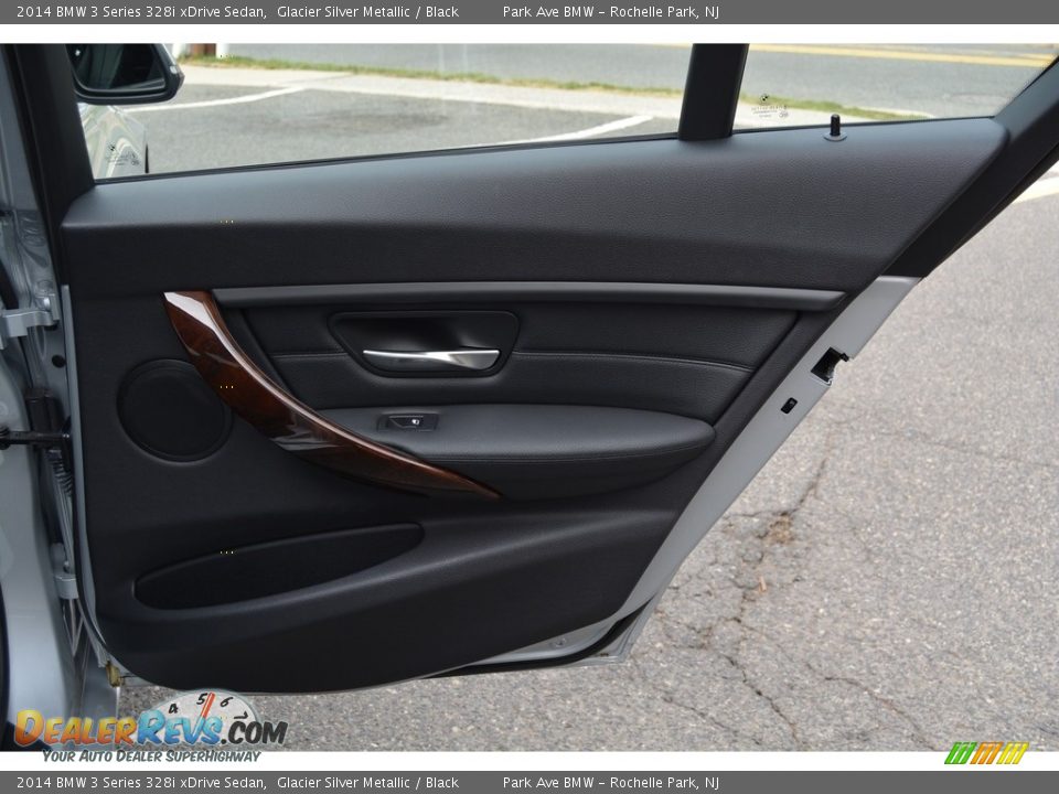 2014 BMW 3 Series 328i xDrive Sedan Glacier Silver Metallic / Black Photo #24