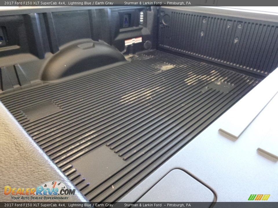 2017 Ford F150 XLT SuperCab 4x4 Lightning Blue / Earth Gray Photo #9