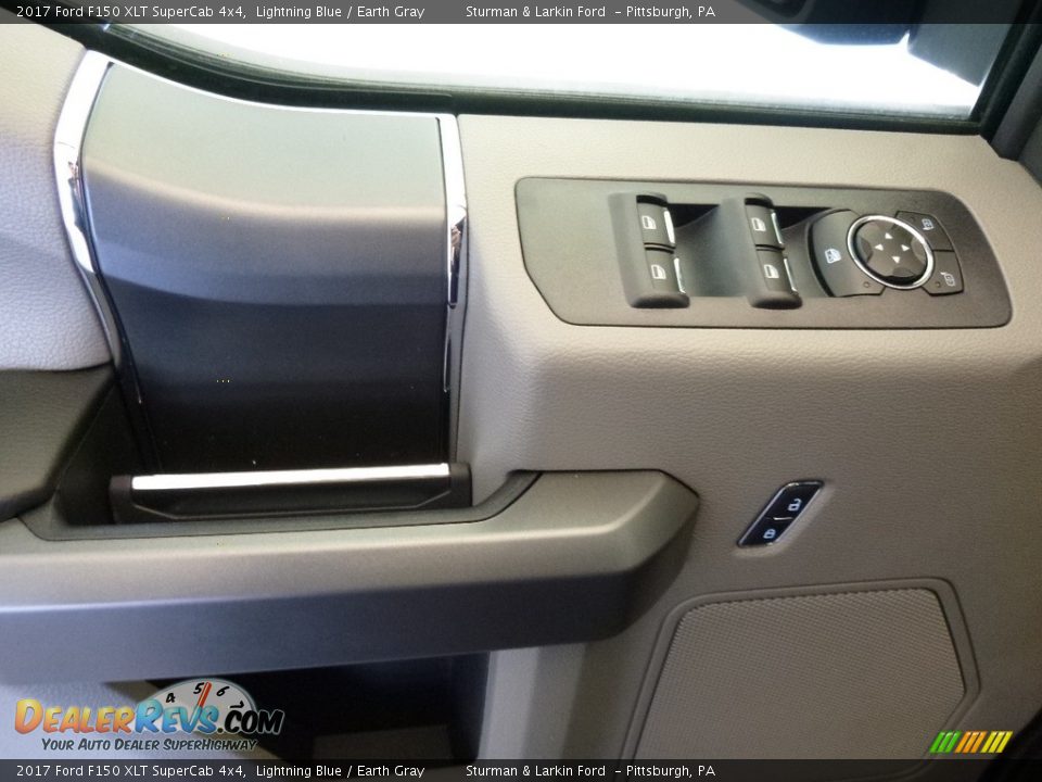 2017 Ford F150 XLT SuperCab 4x4 Lightning Blue / Earth Gray Photo #10