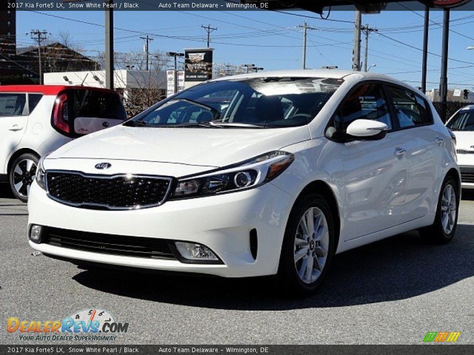 2017 Kia Forte5 LX Snow White Pearl / Black Photo #3