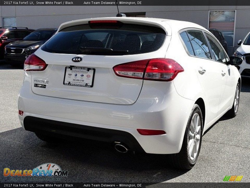 2017 Kia Forte5 LX Snow White Pearl / Black Photo #6