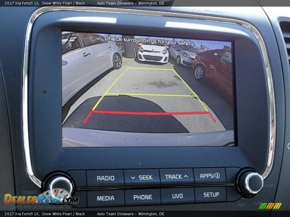 2017 Kia Forte5 LX Snow White Pearl / Black Photo #17