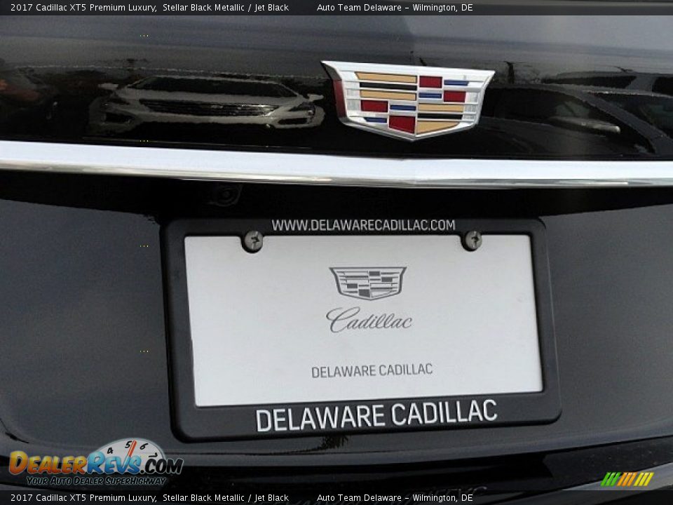 2017 Cadillac XT5 Premium Luxury Stellar Black Metallic / Jet Black Photo #30