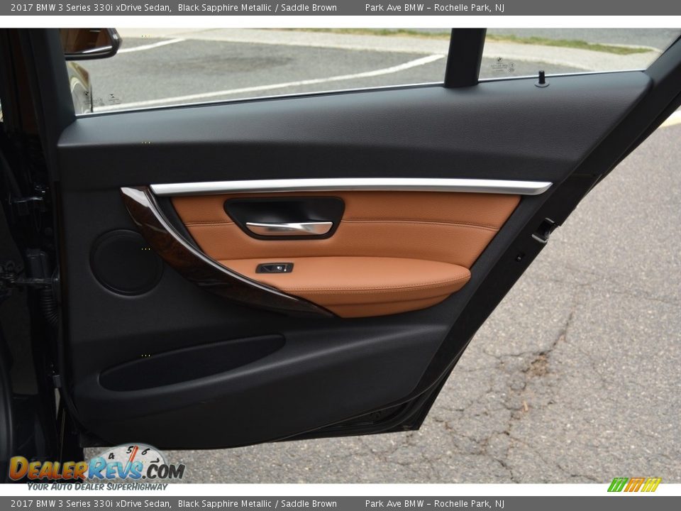 2017 BMW 3 Series 330i xDrive Sedan Black Sapphire Metallic / Saddle Brown Photo #24