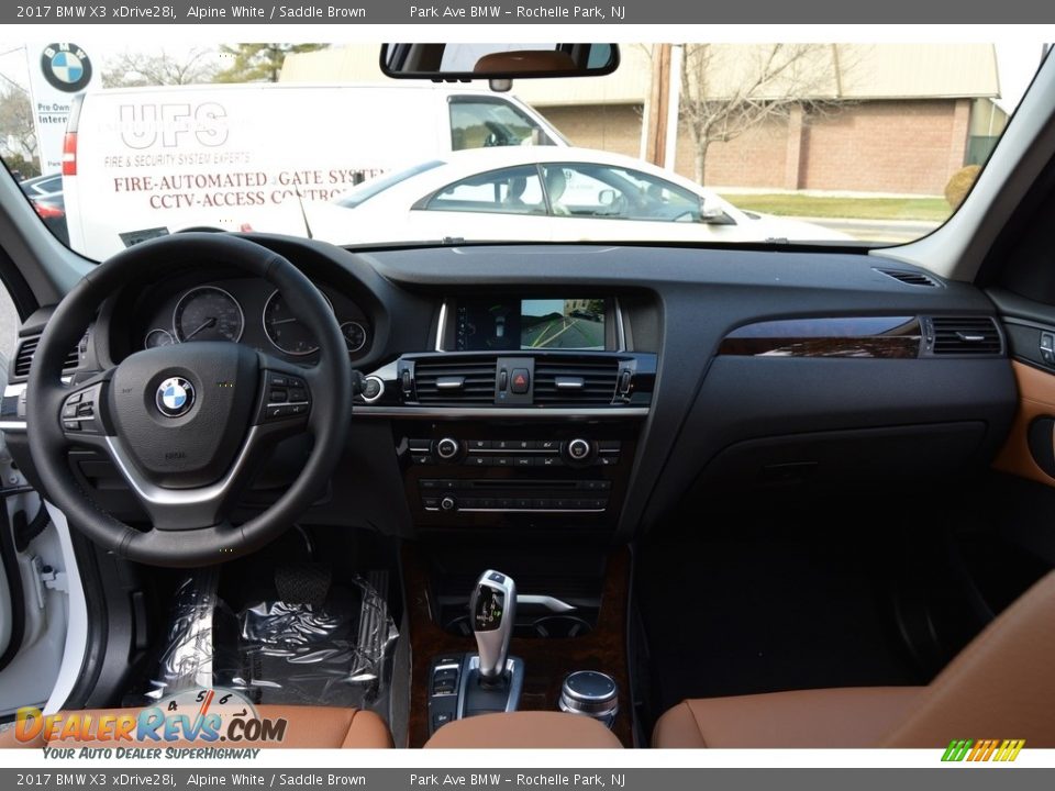 2017 BMW X3 xDrive28i Alpine White / Saddle Brown Photo #15