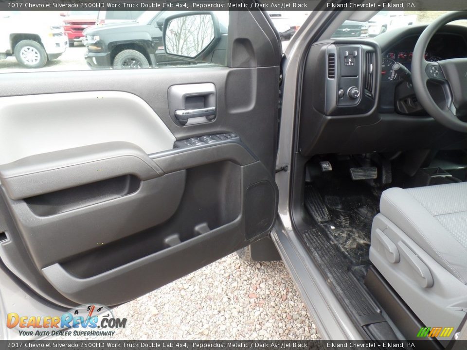 2017 Chevrolet Silverado 2500HD Work Truck Double Cab 4x4 Pepperdust Metallic / Dark Ash/Jet Black Photo #13
