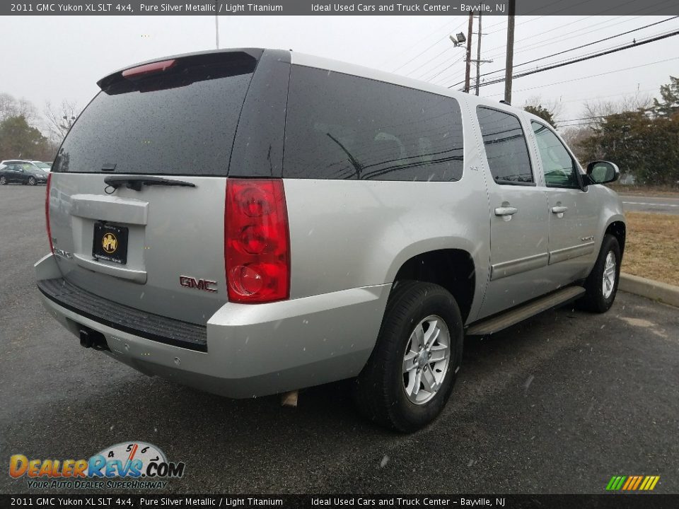 2011 GMC Yukon XL SLT 4x4 Pure Silver Metallic / Light Titanium Photo #2