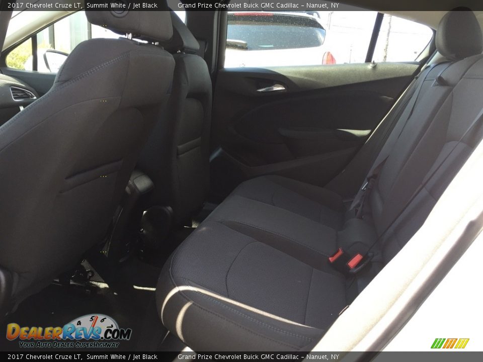 2017 Chevrolet Cruze LT Summit White / Jet Black Photo #7