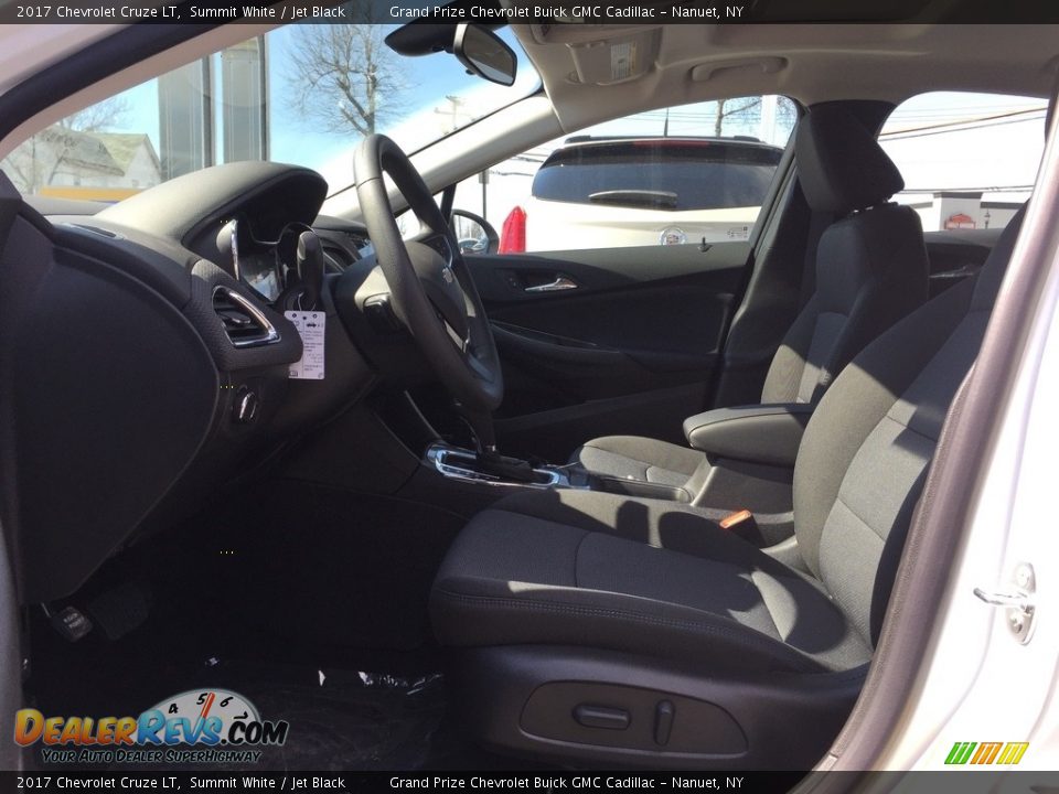 2017 Chevrolet Cruze LT Summit White / Jet Black Photo #9