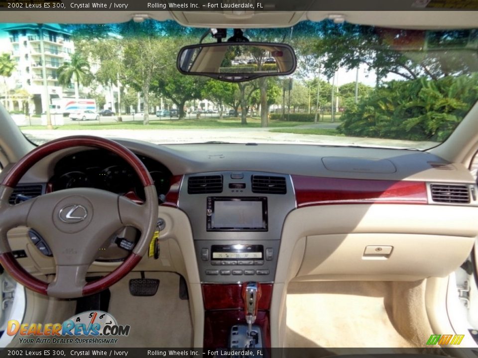 2002 Lexus ES 300 Crystal White / Ivory Photo #12