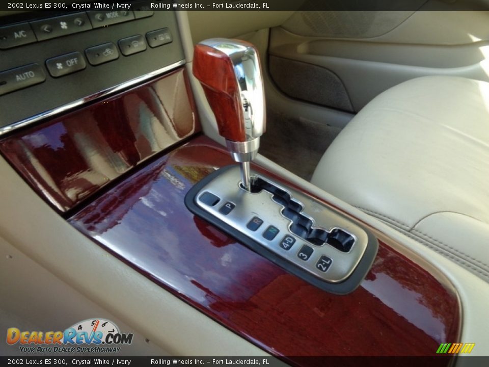 2002 Lexus ES 300 Crystal White / Ivory Photo #16