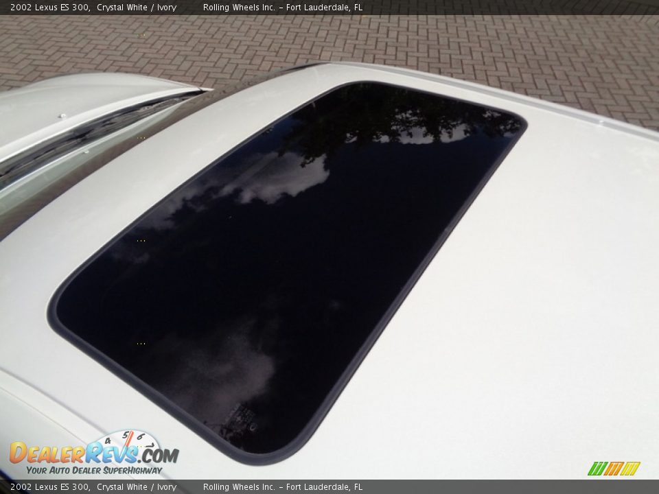 2002 Lexus ES 300 Crystal White / Ivory Photo #19