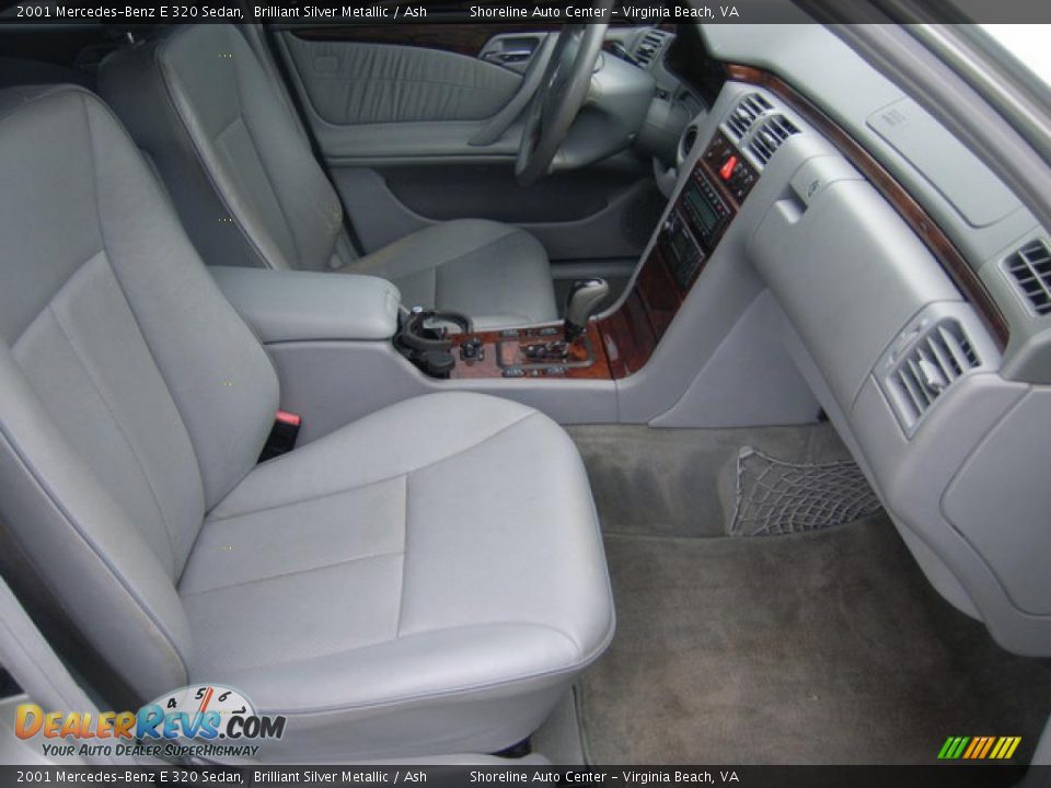 2001 Mercedes-Benz E 320 Sedan Brilliant Silver Metallic / Ash Photo #9