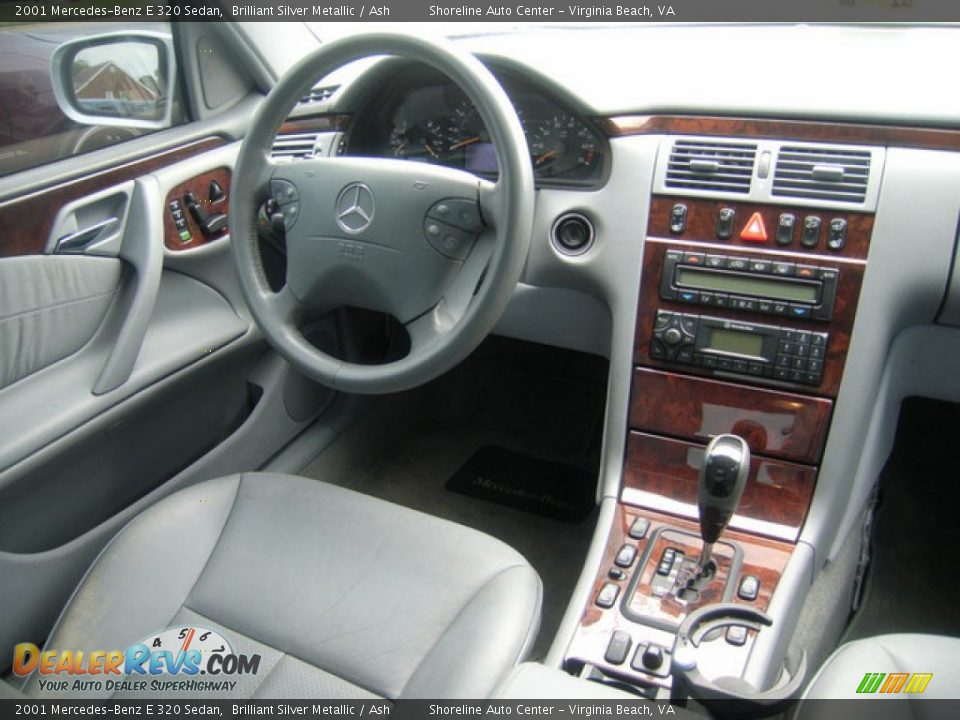 2001 Mercedes-Benz E 320 Sedan Brilliant Silver Metallic / Ash Photo #12