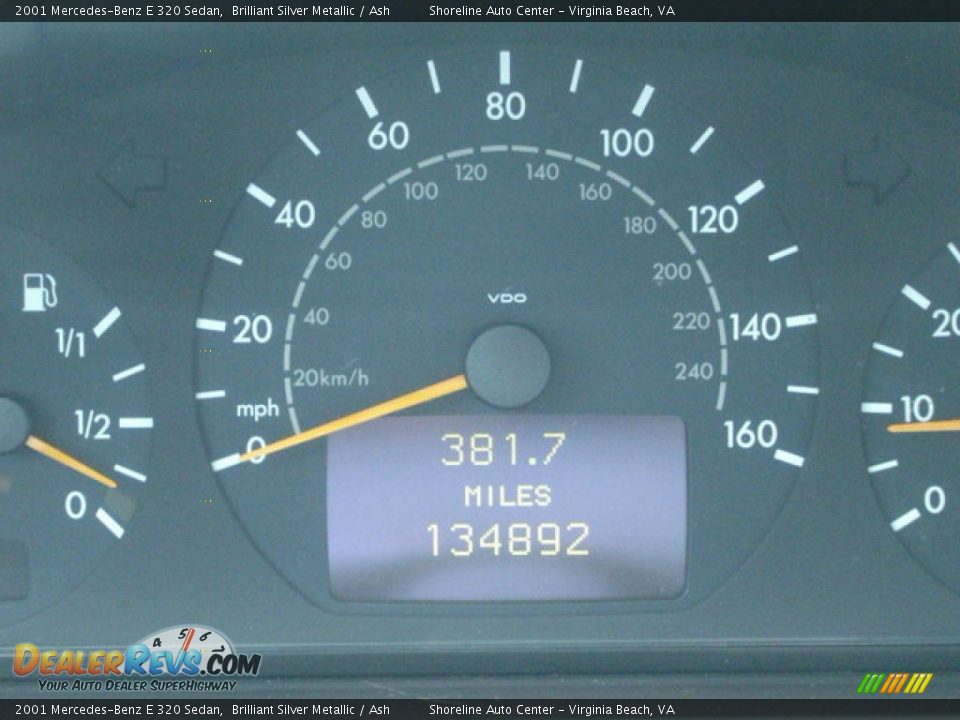 2001 Mercedes-Benz E 320 Sedan Brilliant Silver Metallic / Ash Photo #21