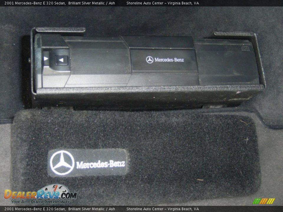2001 Mercedes-Benz E 320 Sedan Brilliant Silver Metallic / Ash Photo #24