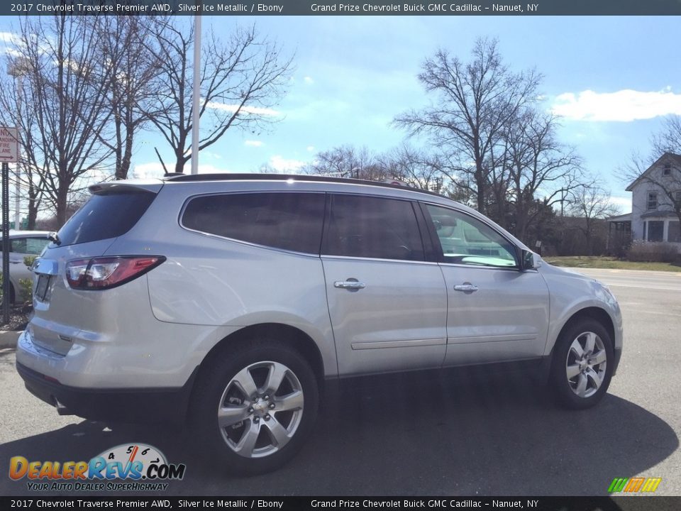 2017 Chevrolet Traverse Premier AWD Silver Ice Metallic / Ebony Photo #4