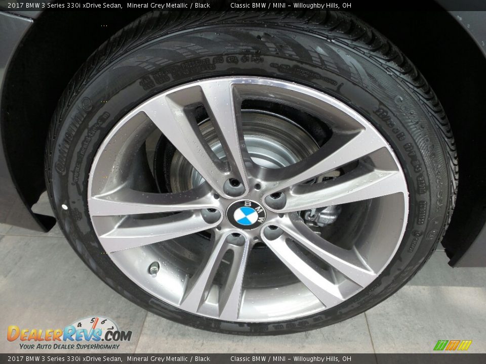2017 BMW 3 Series 330i xDrive Sedan Wheel Photo #4