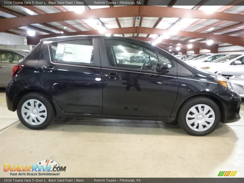 2016 Toyota Yaris 5-Door L Black Sand Pearl / Black Photo #2