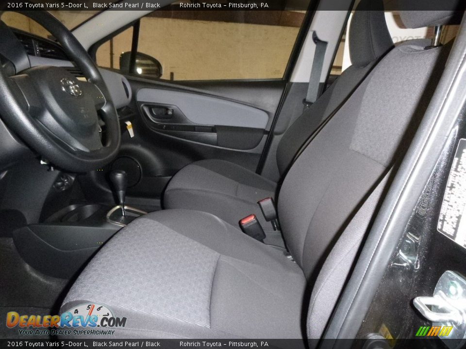 2016 Toyota Yaris 5-Door L Black Sand Pearl / Black Photo #7