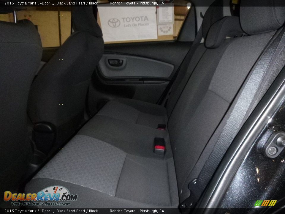 2016 Toyota Yaris 5-Door L Black Sand Pearl / Black Photo #8