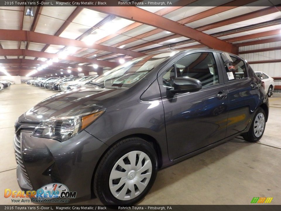 2016 Toyota Yaris 5-Door L Magnetic Gray Metallic / Black Photo #3
