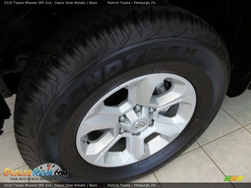 2016 Toyota 4Runner SR5 4x4 Classic Silver Metallic / Black Photo #5