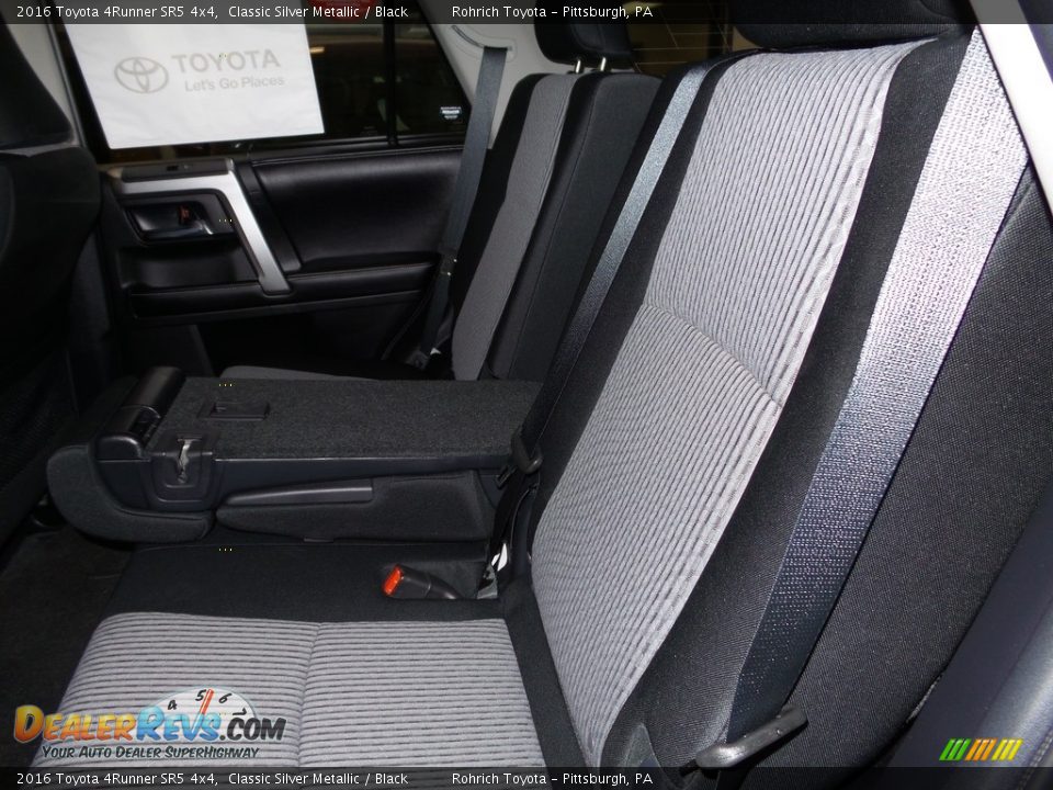 2016 Toyota 4Runner SR5 4x4 Classic Silver Metallic / Black Photo #10