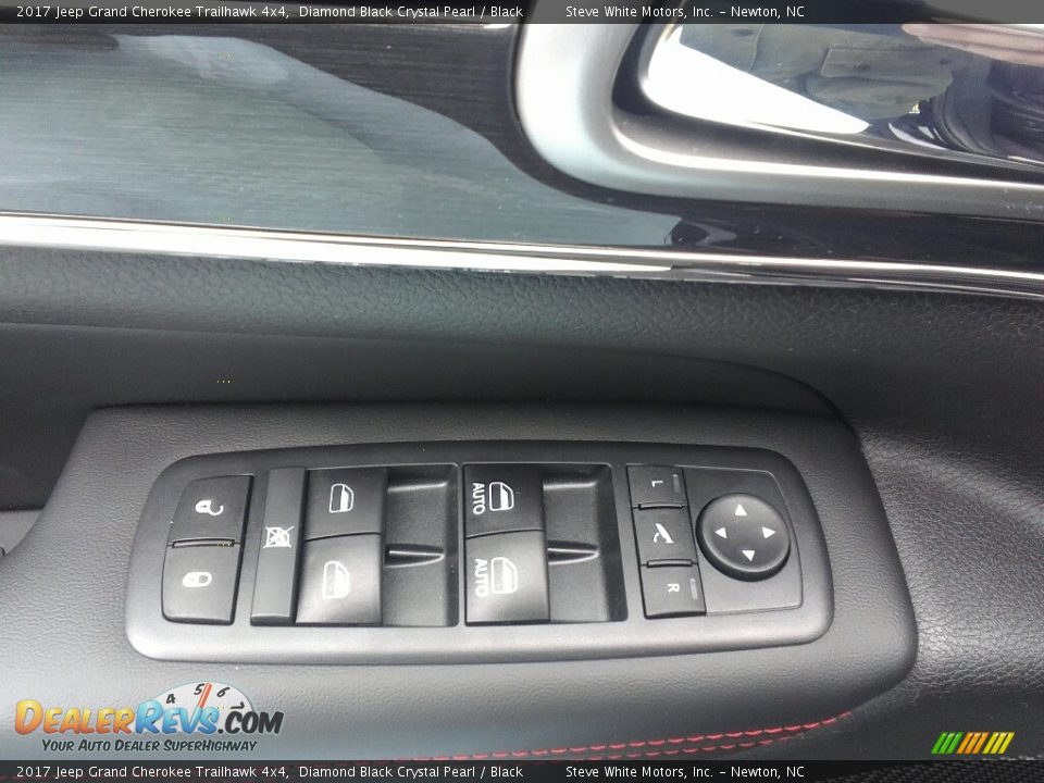 2017 Jeep Grand Cherokee Trailhawk 4x4 Diamond Black Crystal Pearl / Black Photo #9