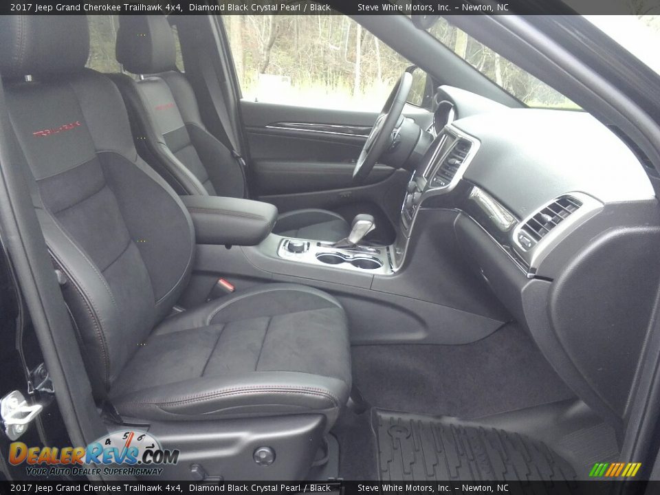 2017 Jeep Grand Cherokee Trailhawk 4x4 Diamond Black Crystal Pearl / Black Photo #14