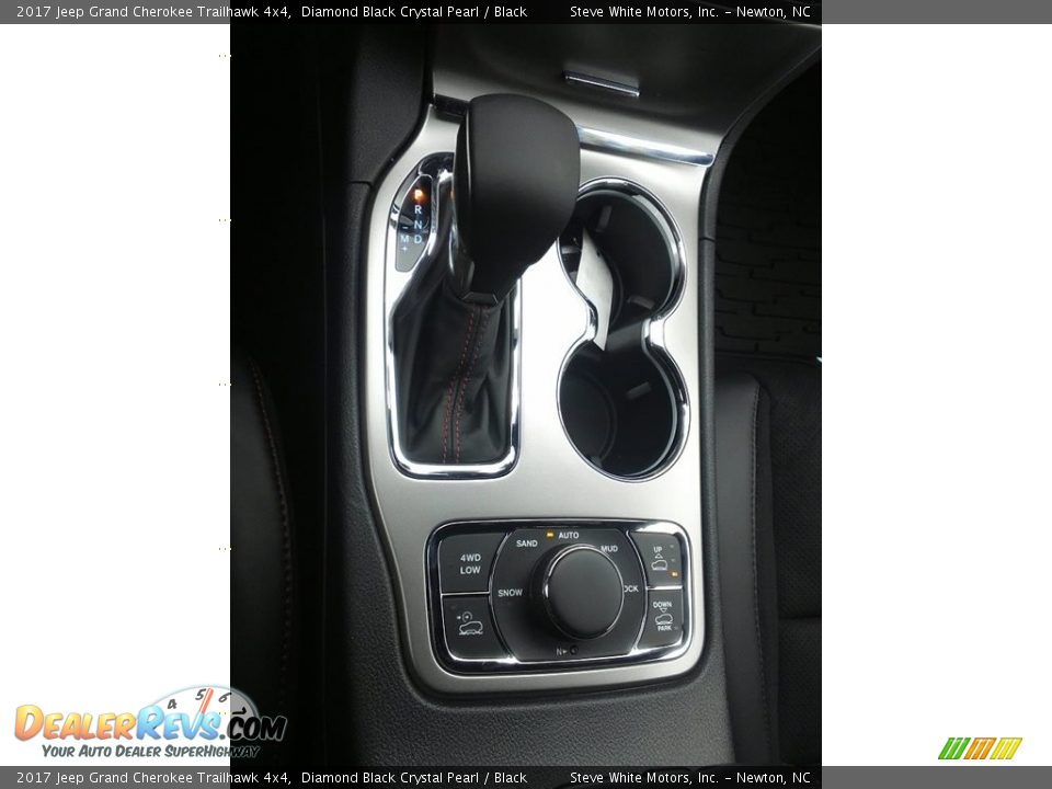 2017 Jeep Grand Cherokee Trailhawk 4x4 Diamond Black Crystal Pearl / Black Photo #22