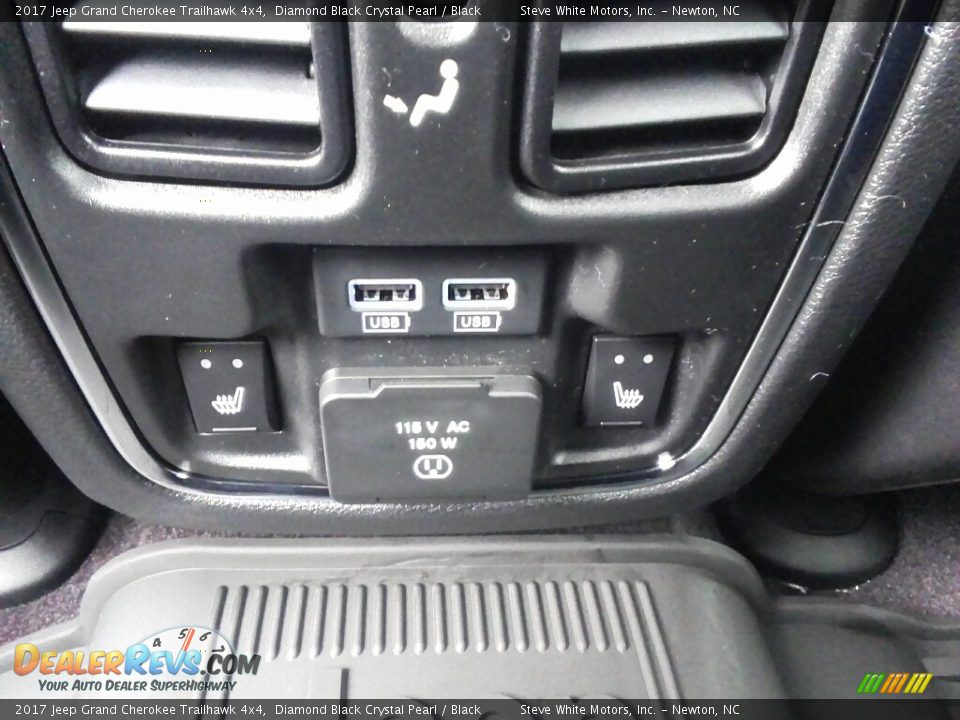 2017 Jeep Grand Cherokee Trailhawk 4x4 Diamond Black Crystal Pearl / Black Photo #25