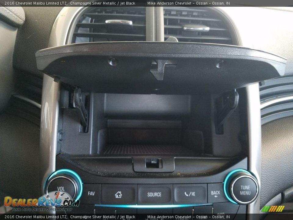 2016 Chevrolet Malibu Limited LTZ Champagne Silver Metallic / Jet Black Photo #7