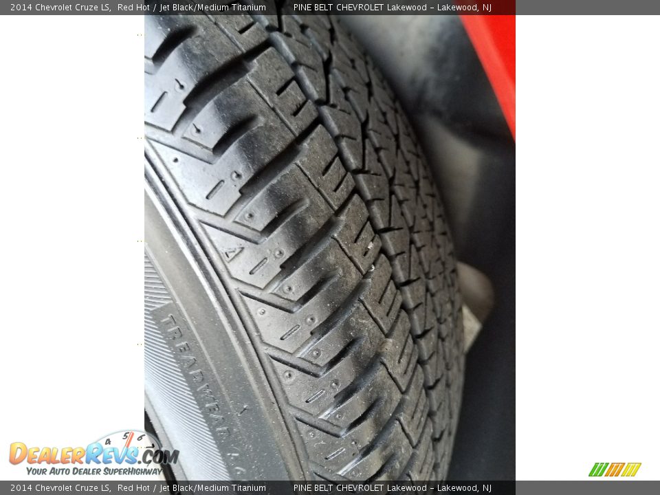 2014 Chevrolet Cruze LS Red Hot / Jet Black/Medium Titanium Photo #20