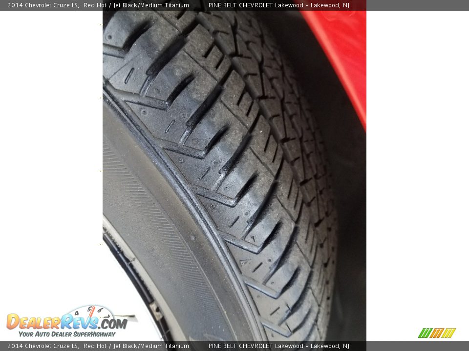 2014 Chevrolet Cruze LS Red Hot / Jet Black/Medium Titanium Photo #22