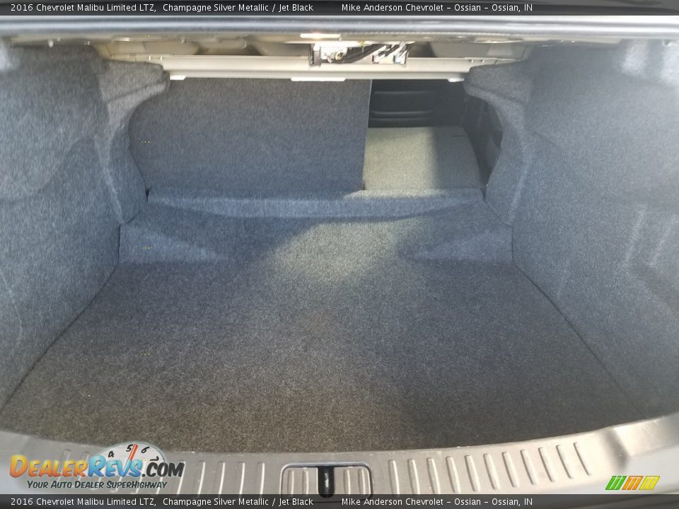 2016 Chevrolet Malibu Limited LTZ Champagne Silver Metallic / Jet Black Photo #23