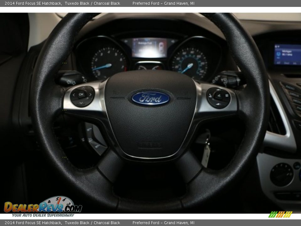 2014 Ford Focus SE Hatchback Tuxedo Black / Charcoal Black Photo #11