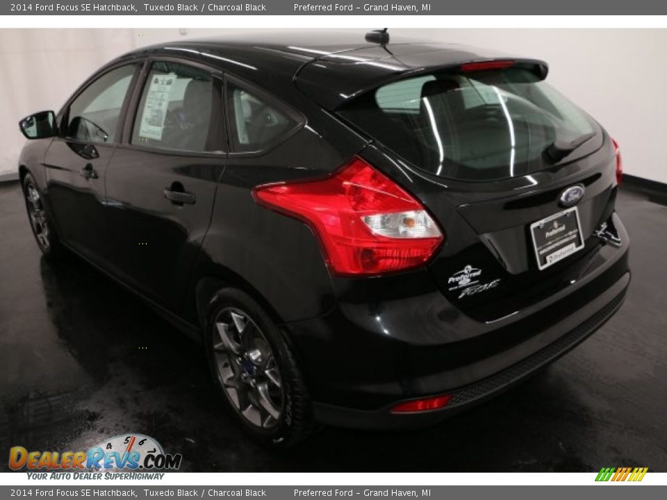 2014 Ford Focus SE Hatchback Tuxedo Black / Charcoal Black Photo #27