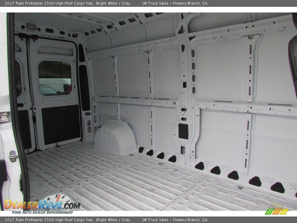 2017 Ram ProMaster 2500 High Roof Cargo Van Bright White / Gray Photo #29