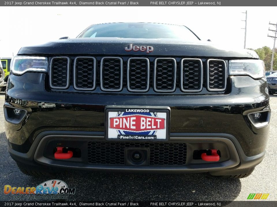 2017 Jeep Grand Cherokee Trailhawk 4x4 Diamond Black Crystal Pearl / Black Photo #2