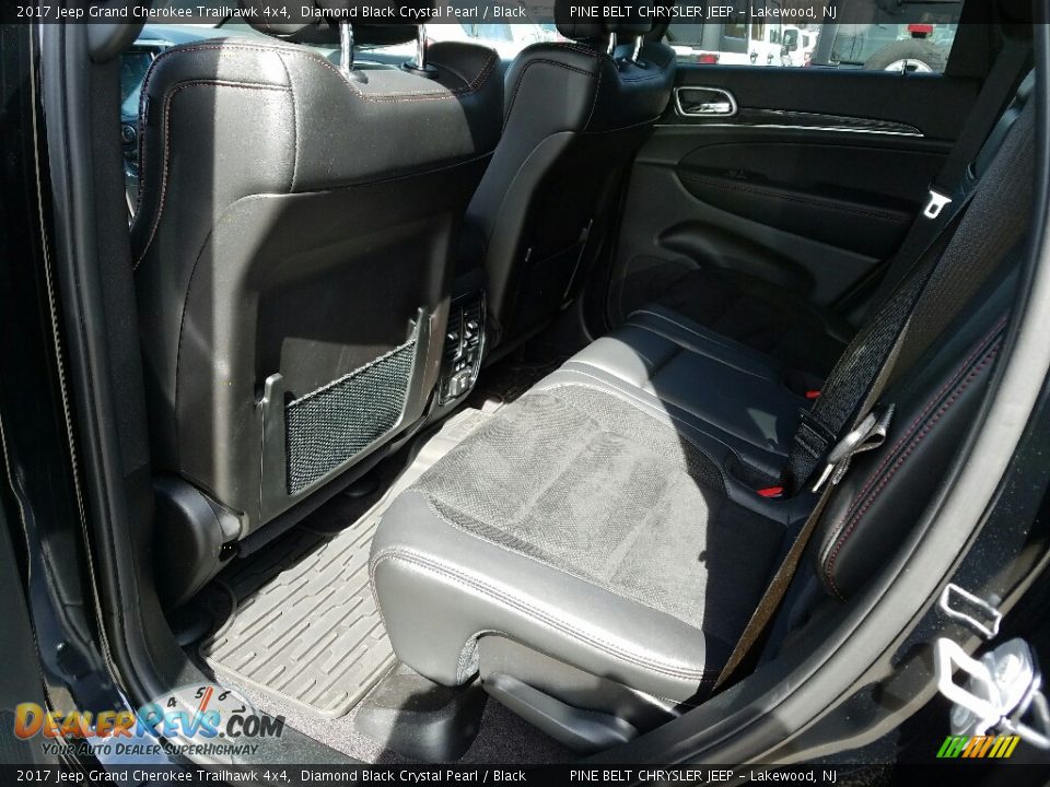 2017 Jeep Grand Cherokee Trailhawk 4x4 Diamond Black Crystal Pearl / Black Photo #8