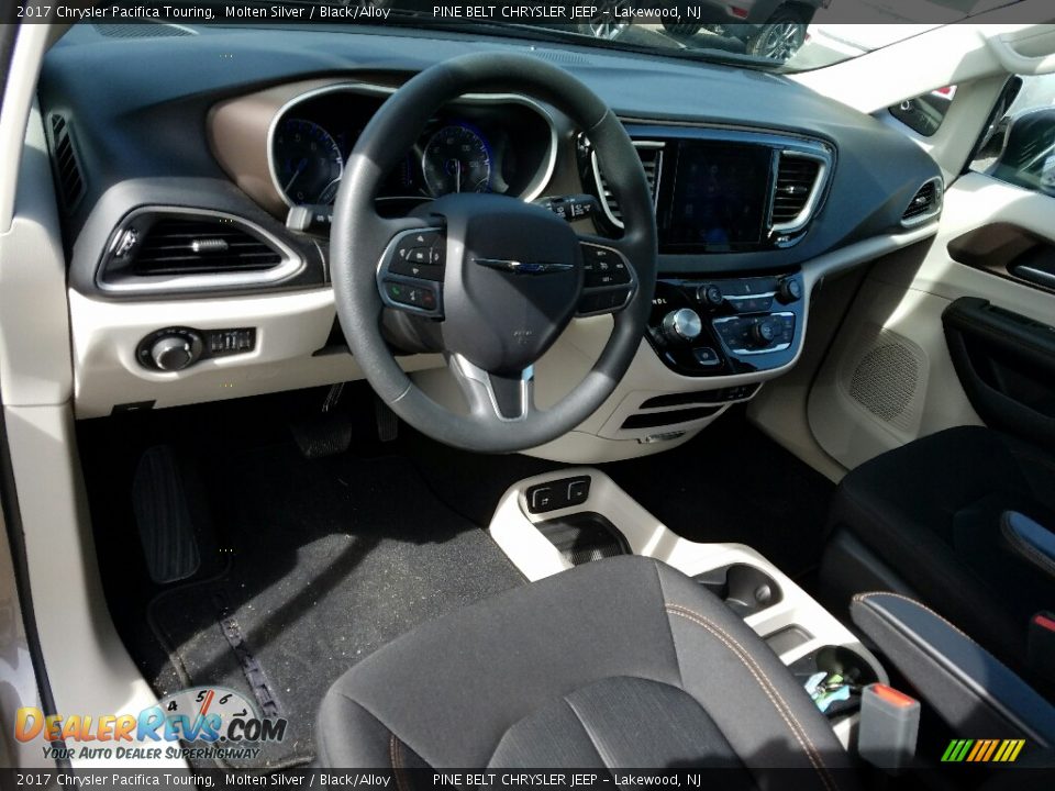 2017 Chrysler Pacifica Touring Molten Silver / Black/Alloy Photo #9